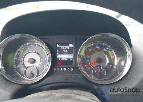 2015 Chrysler Town & Country Touring z USA, uszkodzony, nr VIN 2C4RC1BG7FRW77334